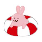 浮き輪に乗るうさぎ