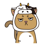 牛のかぶりもので不機嫌な猫（茶）