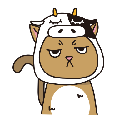 牛のかぶりもので不機嫌な猫（茶）