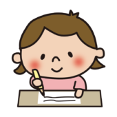 机で勉強する子供（女の子）