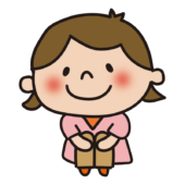 座っている子供（女の子）