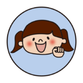 青い丸の中に女の子2（グー）