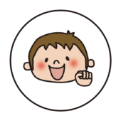 白い丸の中に男の子1（グー）