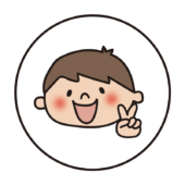 白い丸の中に男の子2（チョキ）