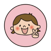 ピンクの丸の中に女の子1（チョキ）