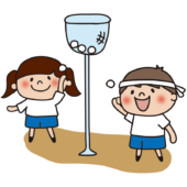 運動会の玉入れをする白組