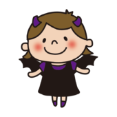 ハロウィンでコウモリの仮装をする子供