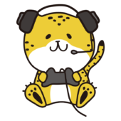 ヘッドセットをしてゲームするチーター