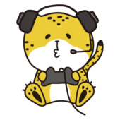 ヘッドセットをして余裕でゲームするチーター