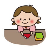 折り紙で遊ぶ子供（女の子）