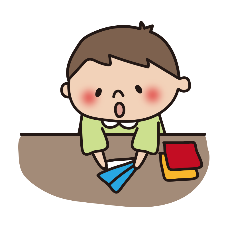 折り紙で遊ぶ子供 男の子 の無料 フリー イラスト かわいい手描きの無料素材 てがきっず 保育園 小学校 介護施設にぴったりのフリー素材イラスト
