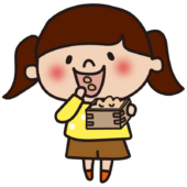 節分の豆を食べる子供（女の子2）