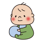 おもちゃのボールで遊ぶ赤ちゃん（緑）