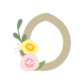 丸いお花のついたアルファベットのO