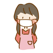 マスクをするゆるくて可愛い女性保育士