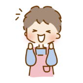 両手を握り喜んでいるゆるくて可愛い男性保育士