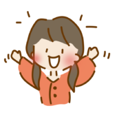 両手を挙げて喜んでいるゆるくて可愛い女の子