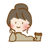 横にコーヒーをそっとよけるゆるくて可愛い女の子