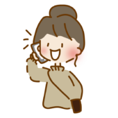 スマホで電話をかけるゆるくて可愛い女の子