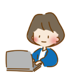 パソコン作業をするゆるくて可愛い会社員の女性