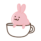 カップに入ったウサギ