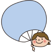 文字が書けるくらい大きなうちわを持つ子供（女の子1）