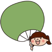 文字が書けるくらい大きなうちわを持つ子供（女の子2）