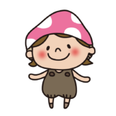 きのこの格好をしている子供（女の子1）