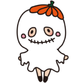 ハロウィンでカボチャをかぶったお化けの仮装をした子供