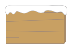 雪が積もっている小さい木の看板