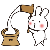 お月見で餅つきをする白いうさぎ