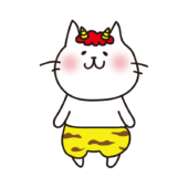 鬼の格好をしている白い猫1