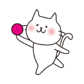 新体操でボールを使って踊る白い猫