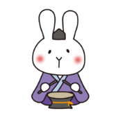 白いうさぎの雛人形の五人囃子（太鼓）