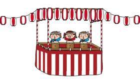 お祭りの提灯が飾られたやぐらで太鼓をたたく子供たち