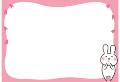 桜の花びらを眺める白いうさぎの枠（横）