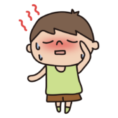 夏の暑さで汗とほてりが出ている子供（男の子）