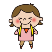 シンバルをたたいている子供（女の子）