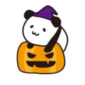 ハロウィンのカボチャに乗ったパンダ