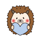 青いハートを持っているハリネズミ