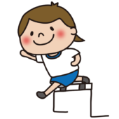 体育でハードルを跳ぶ子供（女の子）