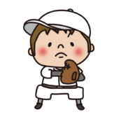 野球でグローブを構えてボールを待つ子供（男の子）