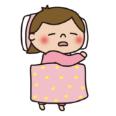 布団で眠る子供（女の子1）