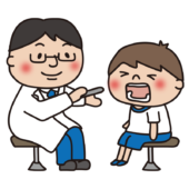 学校の健康診断で喉を診るお医者さん2