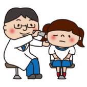 学校の健康診断で耳を検査するお医者さん1
