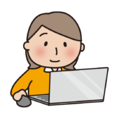 パソコン操作をする大人の女性2