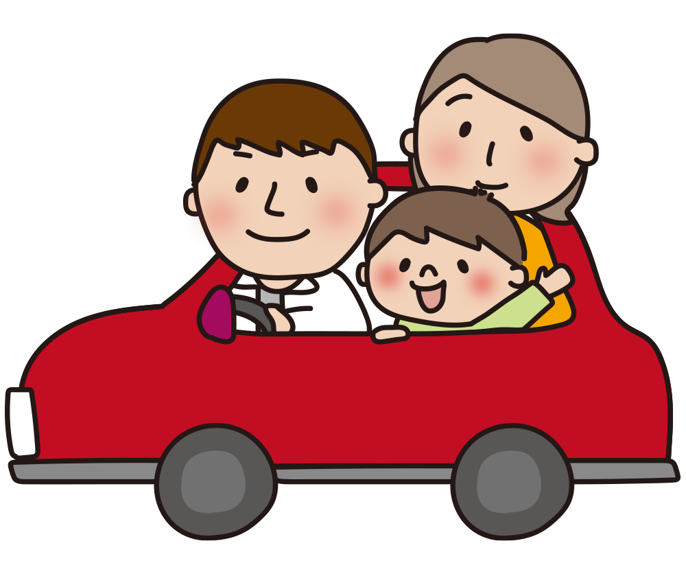赤い車でドライブする家族（横）