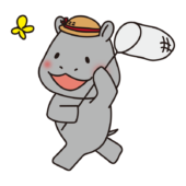 虫取り網で蝶を追いかけるカバ