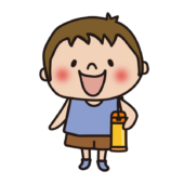 水筒を肩掛けしている子供（男の子）