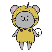 梨のかぶり物をしているネズミ